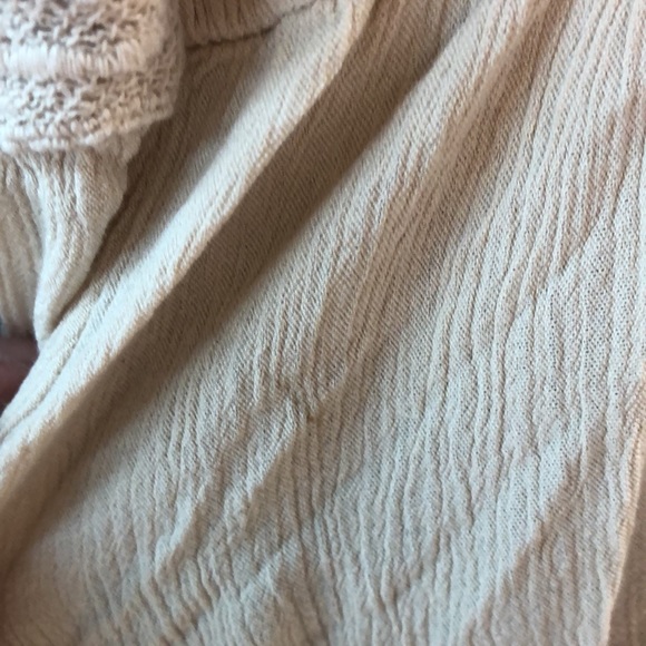 Maurice’s- retro bohemian cami top- beige cream, cross cross straps, gauze/lace - Picture 9 of 9